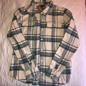 Patagonia women’s flannel button up shirt